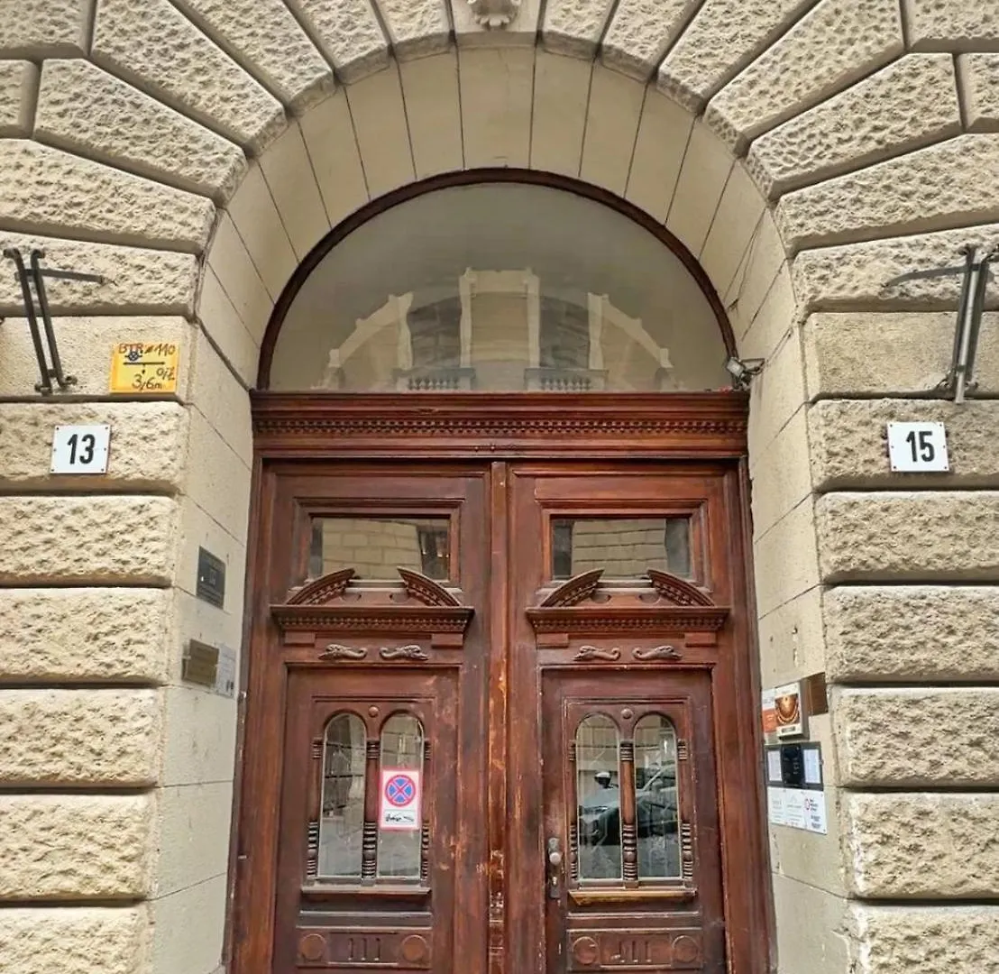 Jacuzzi Opera Suite Budapest Apartment