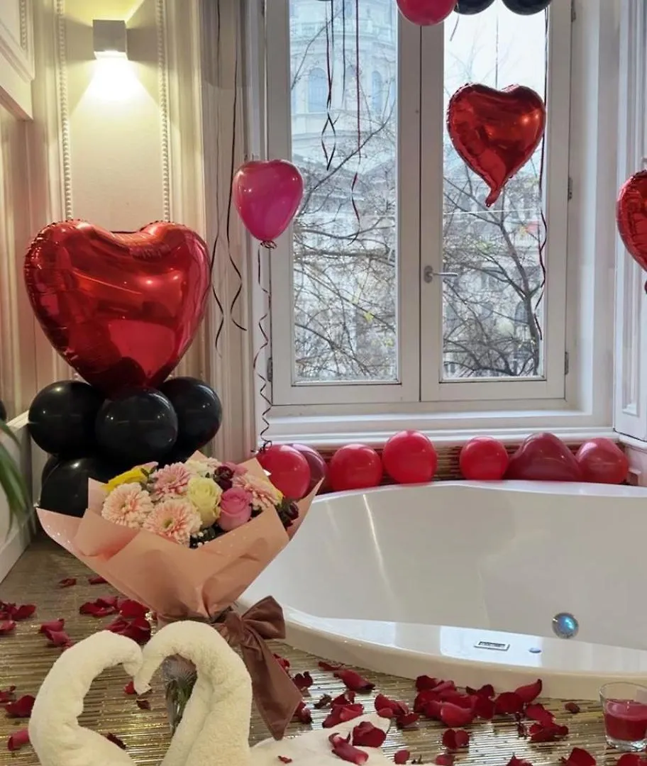 Apartment Jacuzzi Opera Suite Budapest