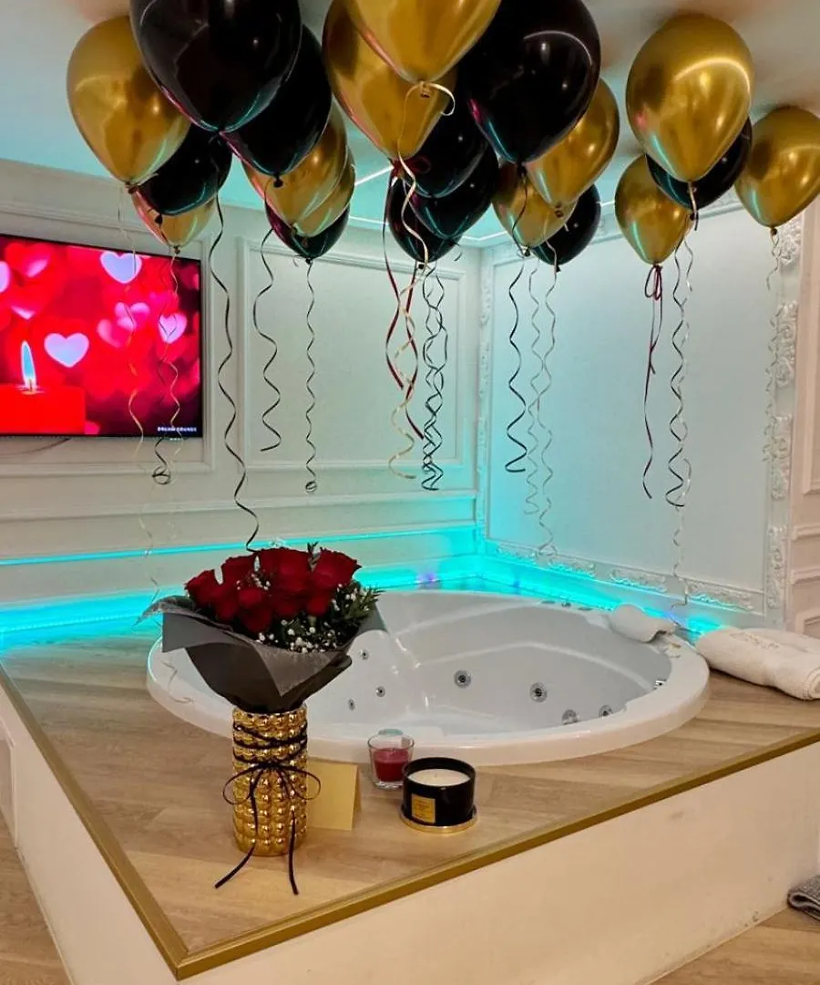 Jacuzzi Opera Suite Budapest
